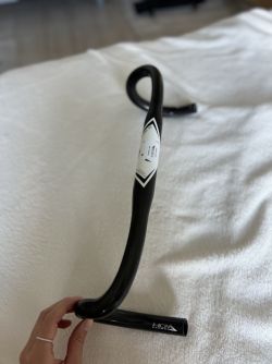 Karbonova riditka 44 cm / 31,8 mm