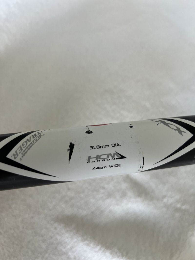 Karbonova riditka 44 cm / 31,8 mm