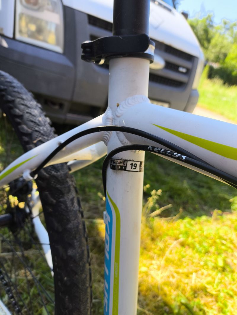 Kellys Belle 2013 – 26", kotoučové brzdy, plně funkční