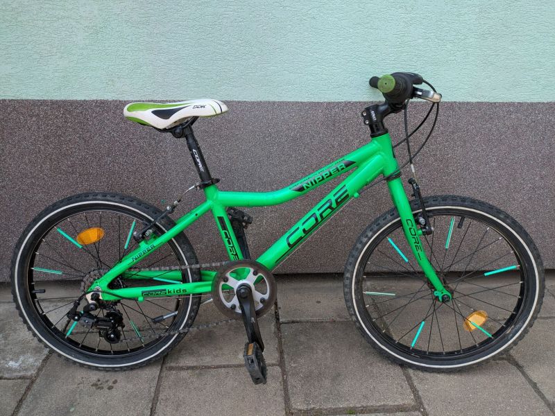 Lehké dětské kolo Core Nipper 20"