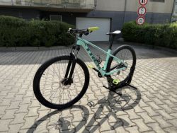 Prodám dámské horské kolo Trek Marlin 6 WSD (2020)