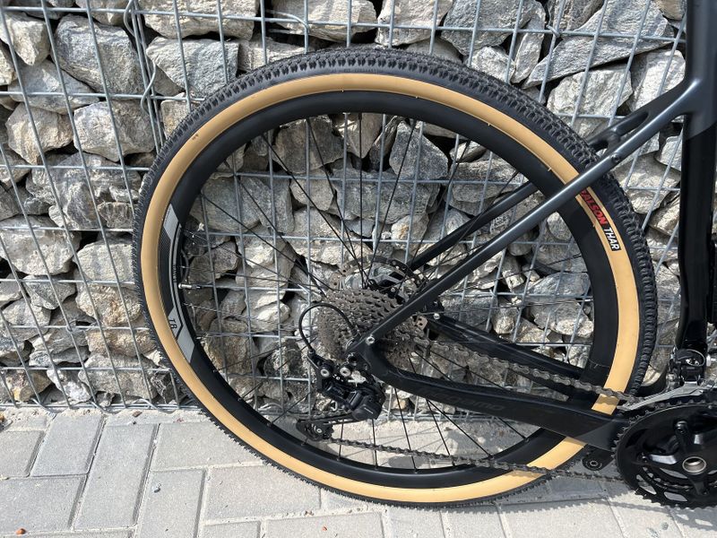 Gravel karbon