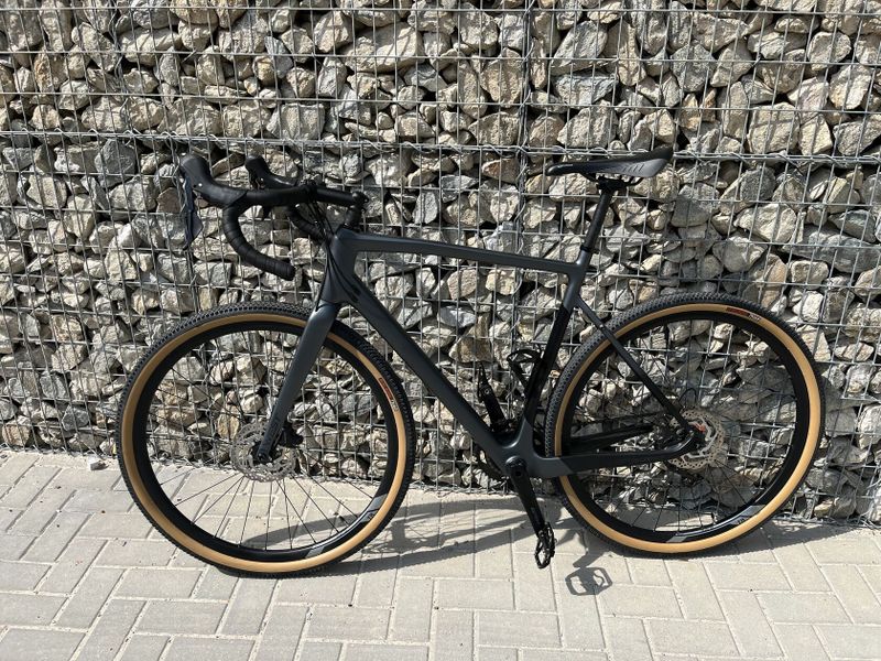 Gravel karbon