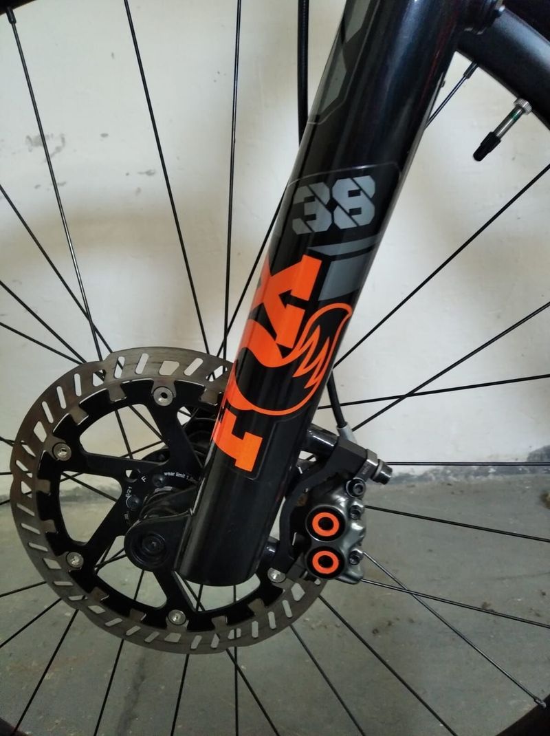 Specialized Levo Comp Carbon velikost L