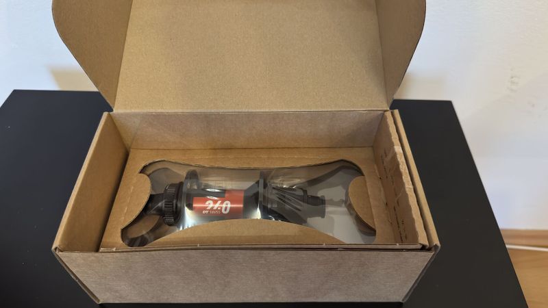 DT Swiss 240 - zadní, přední, sram XD, shimano microspline - nové