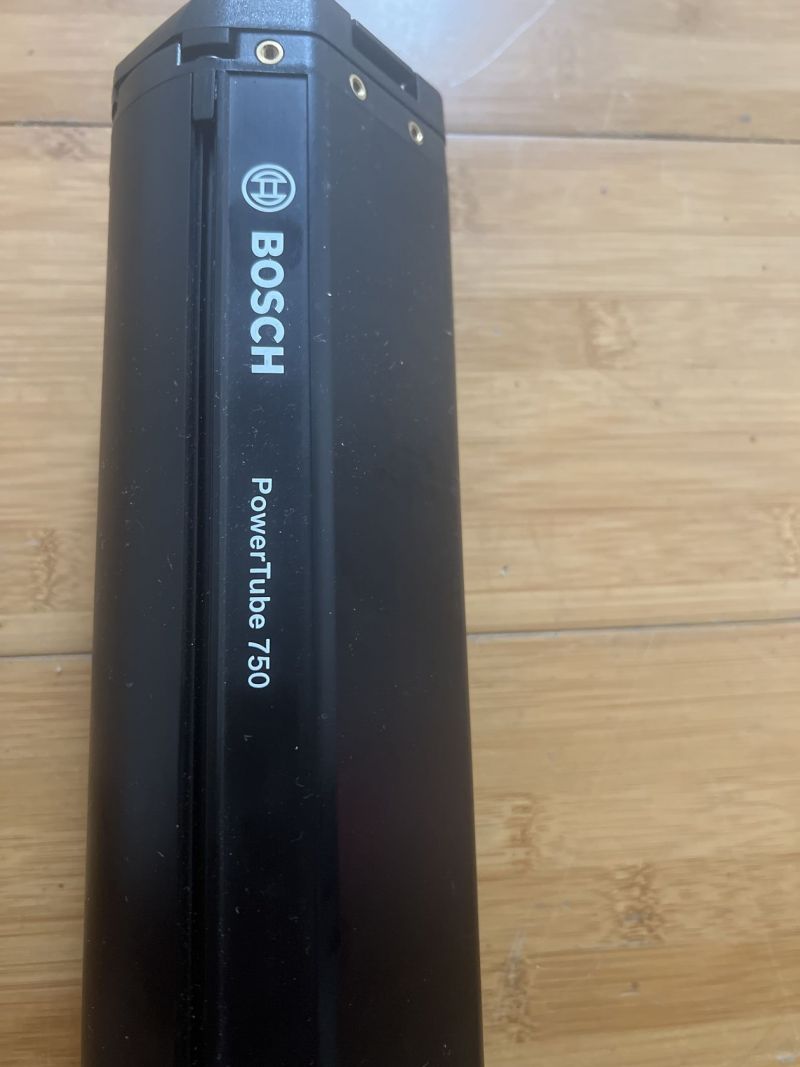 Bosch PowerTube 750wh. Skoro nová! 