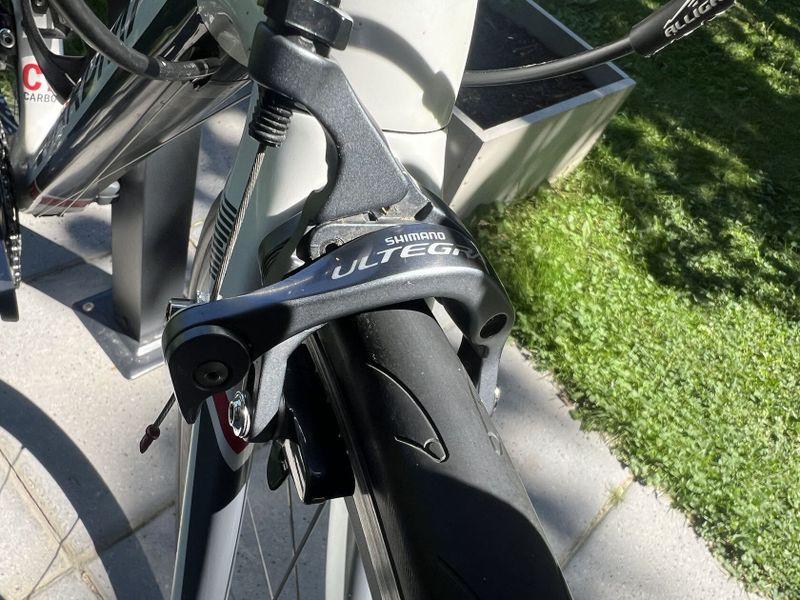 Boardman Team Carbon – Ultegra/105, Campagnolo Scirocco, výborný stav
