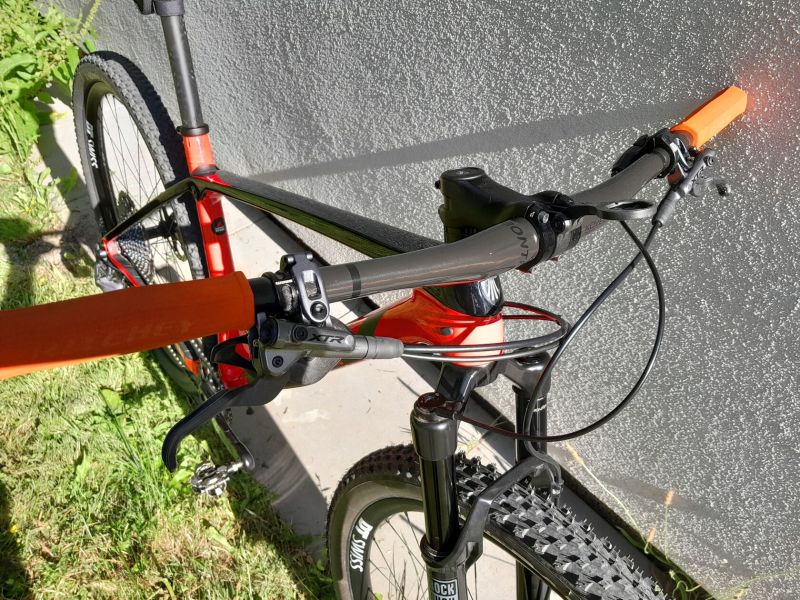 Trek Procaliber vel. L, karbonová raketa, XX1+XTR, karb.kola XRC 1200, 9,5 kg