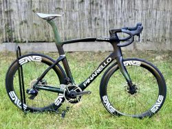 Pinarello Dogma F, Enve, Sram Red