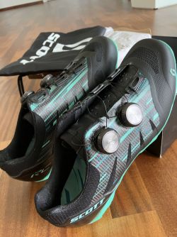 TÉMĚŘ NOVÉ Tretry SCOTT MTB RC SL SUPERSONIC EDITION
