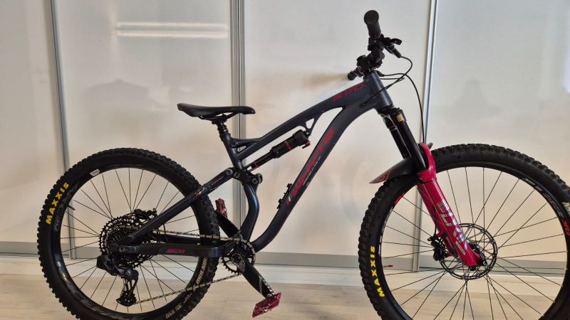 WHYTE G-170 (custom mullet 29/27,5), Lyrik Ultimate, Sram GX AXS