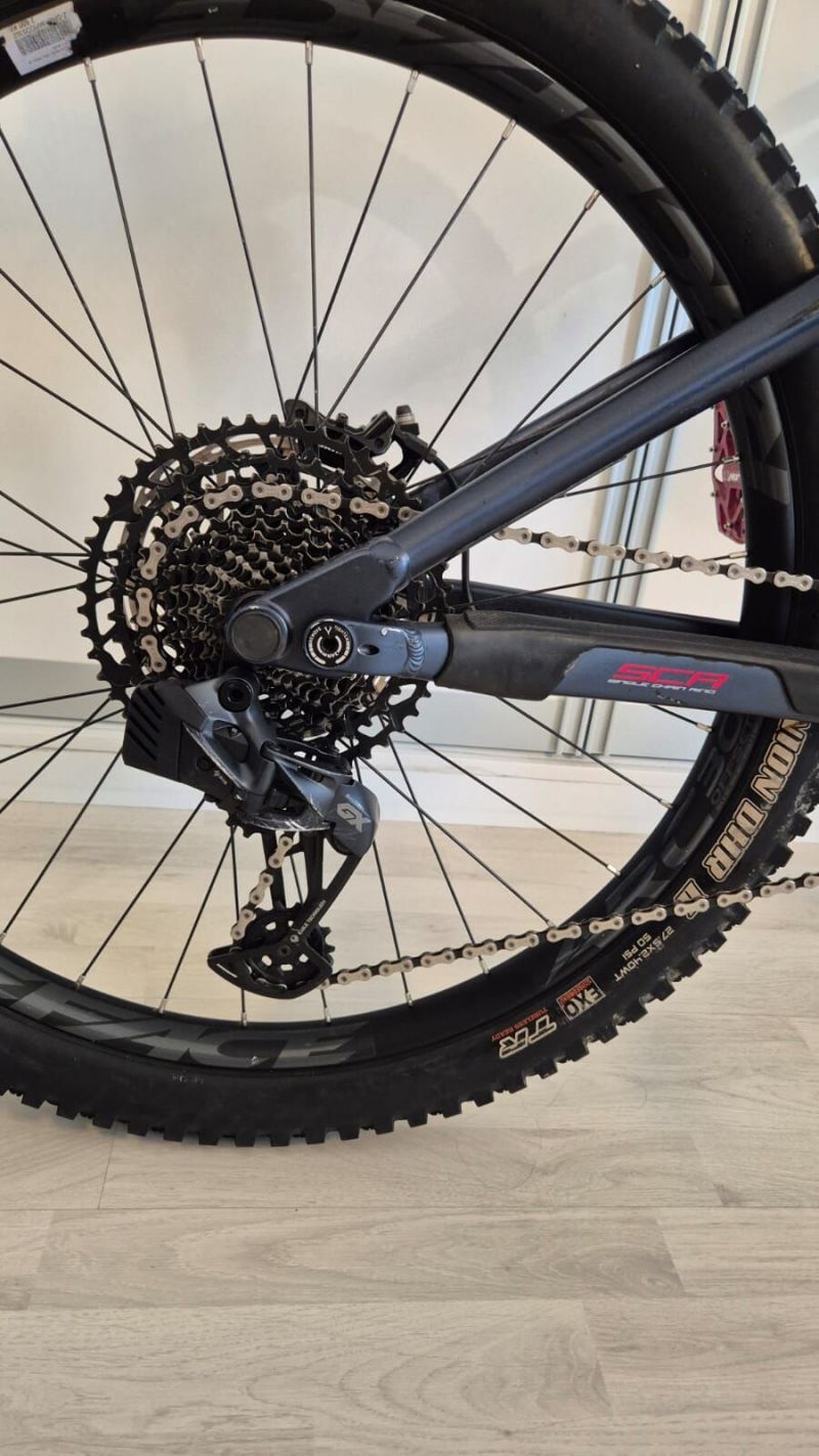 WHYTE G-170 (custom mullet 29/27,5), Lyrik Ultimate, Sram GX AXS