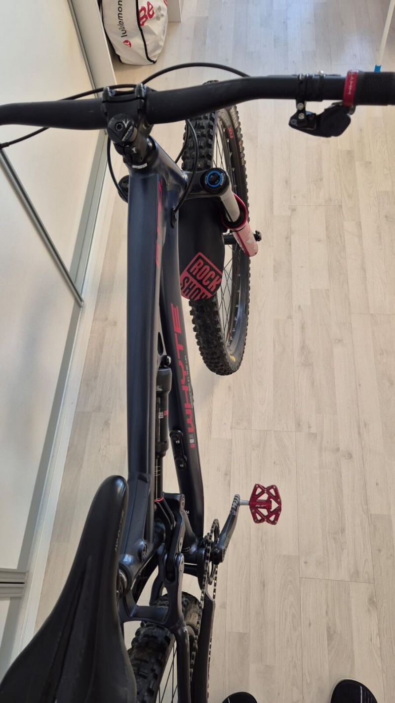 WHYTE G-170 (custom mullet 29/27,5), Lyrik Ultimate, Sram GX AXS