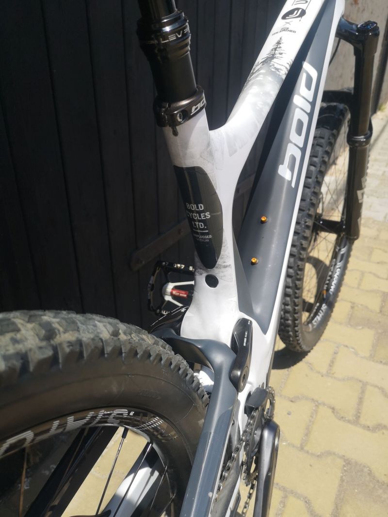 Bold Unplugged V1 (Scott) 
