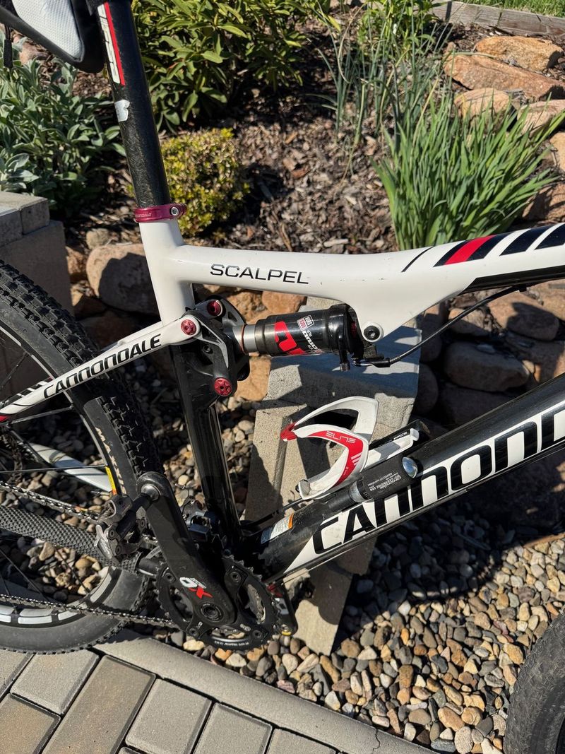 Kolo Cannondale Scalpel, celoodpružené, karbon
