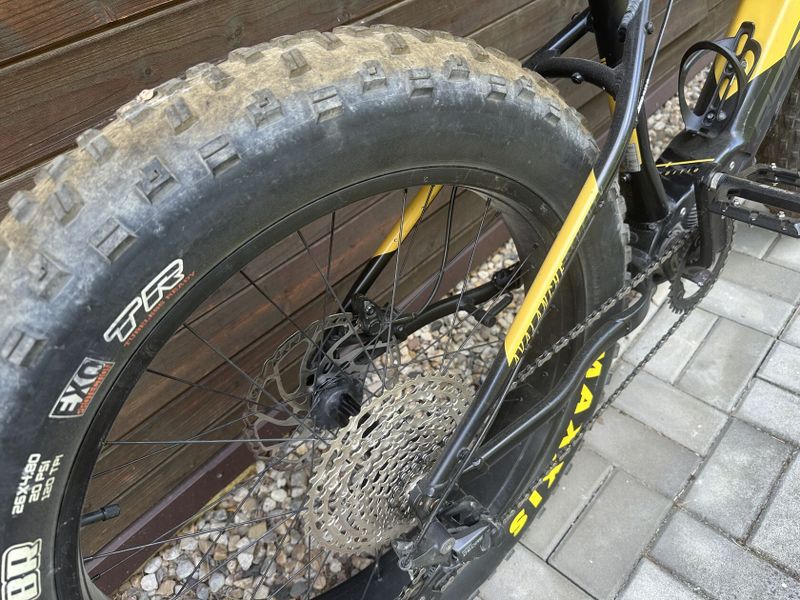 Fat bike elektrokolo Rock Machine