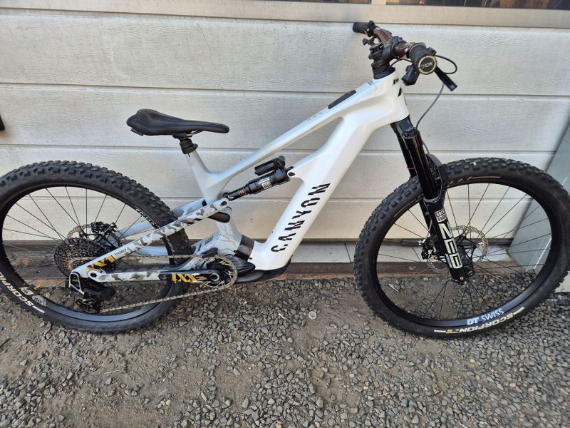 Canyon Strive CFR 