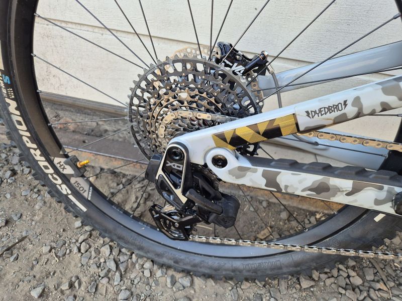 Canyon Strive CFR 