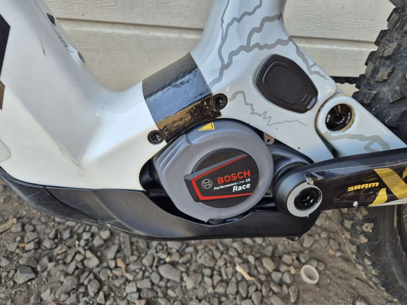 Canyon Strive CFR 