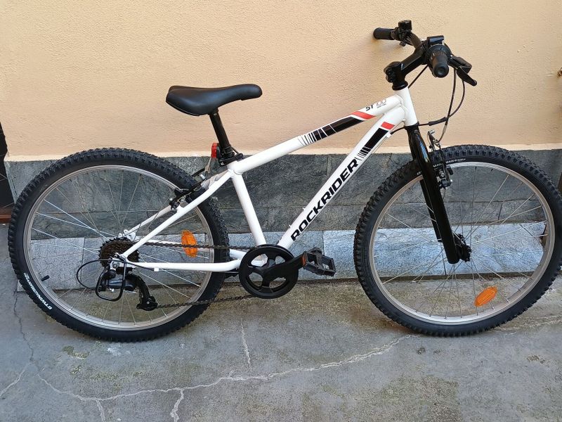 Dětské kolo 24' Rockrider ST100 6 rychlostí jako nové. Kids’ Mountain Bike Rockrider ST 100 24" 