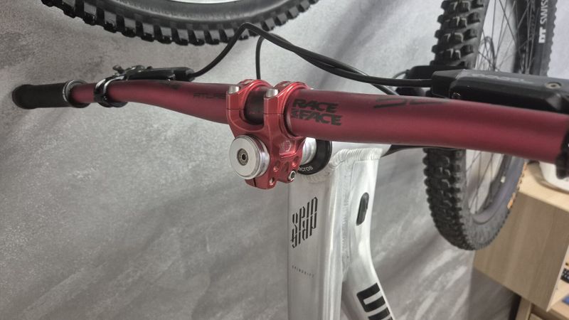 Race face atlas 35 20mm rise