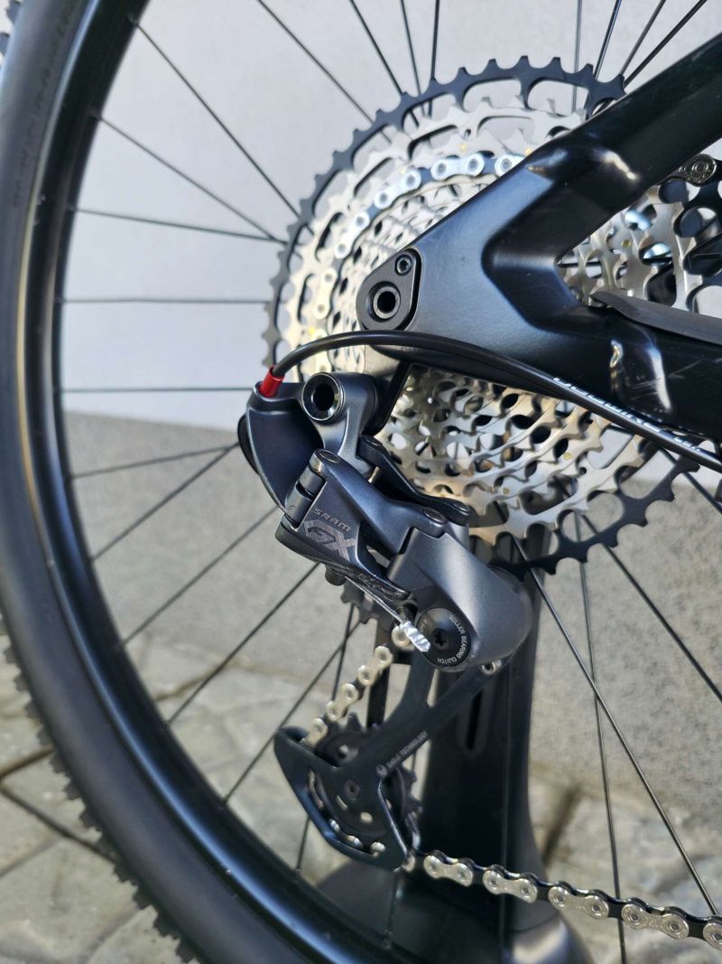 Horské kolo BMC Agonist 02 Two Carbon 29″