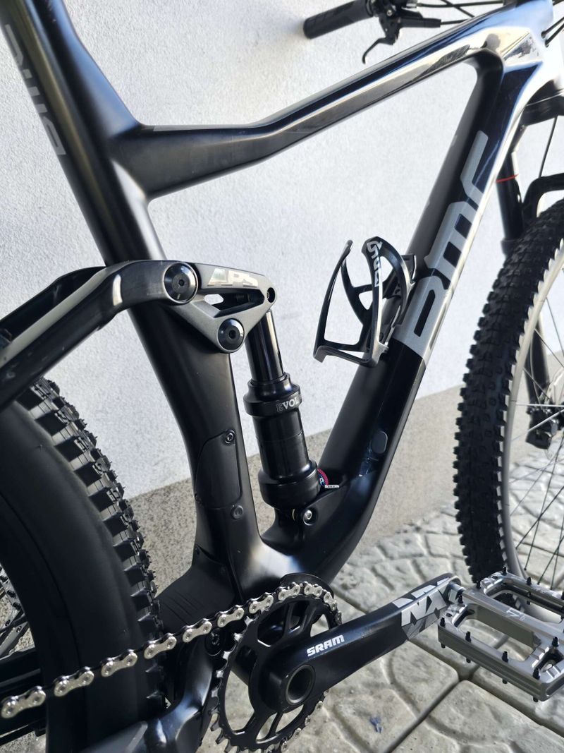 Horské kolo BMC Agonist 02 Two Carbon 29″