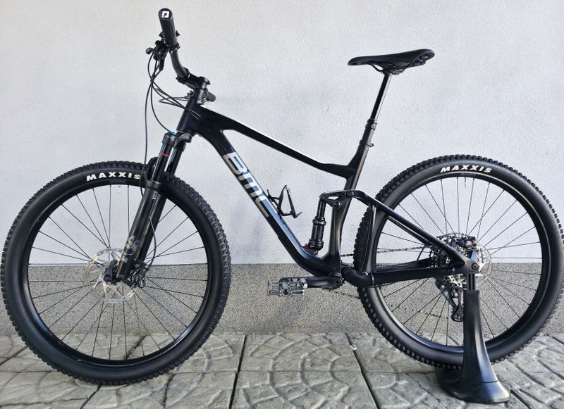 Horské kolo BMC Agonist 02 Two Carbon 29″
