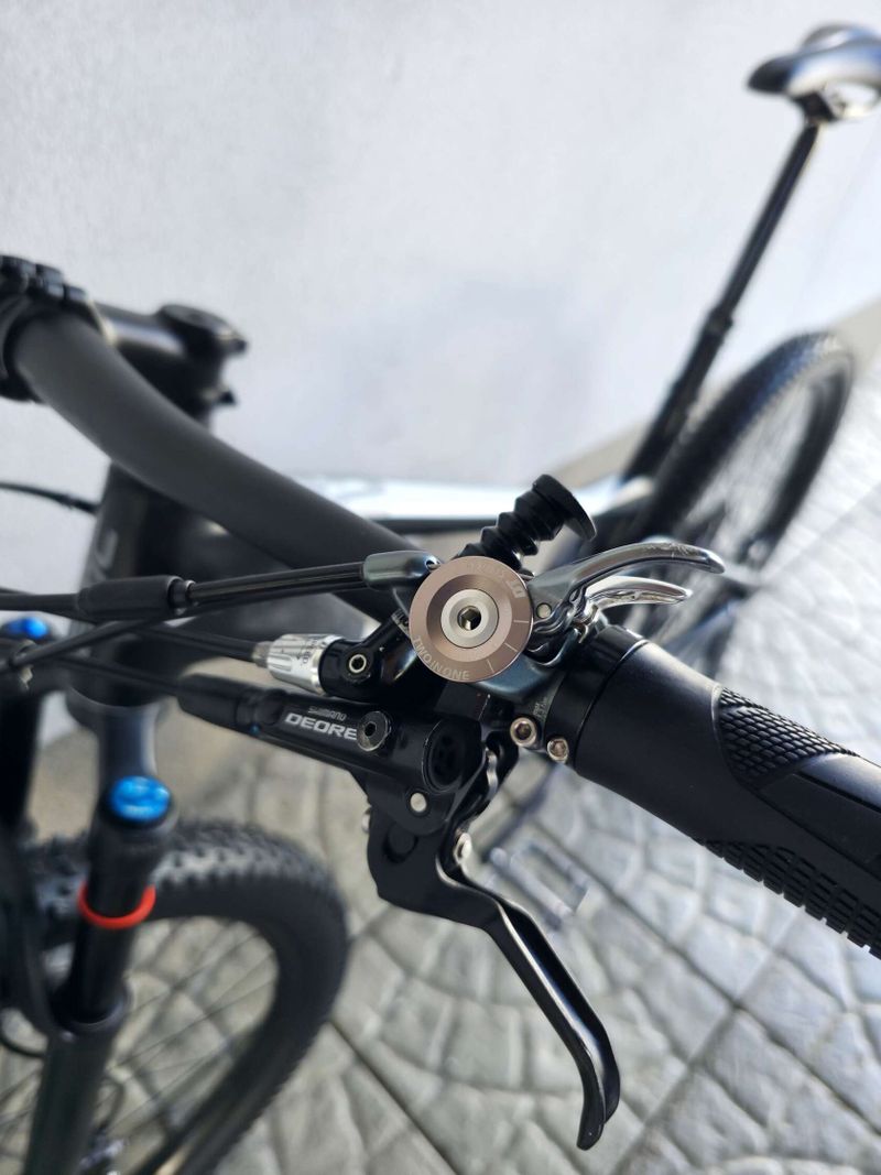 Horské kolo BMC Agonist 02 Two Carbon 29″