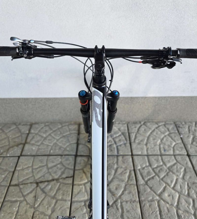Horské kolo BMC Agonist 02 Two Carbon 29″