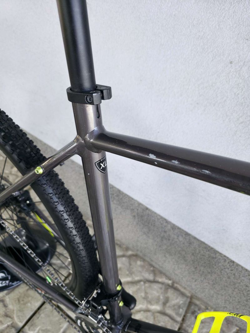 Krosové kolo Specialized CrossTrail Sport 2020 28″