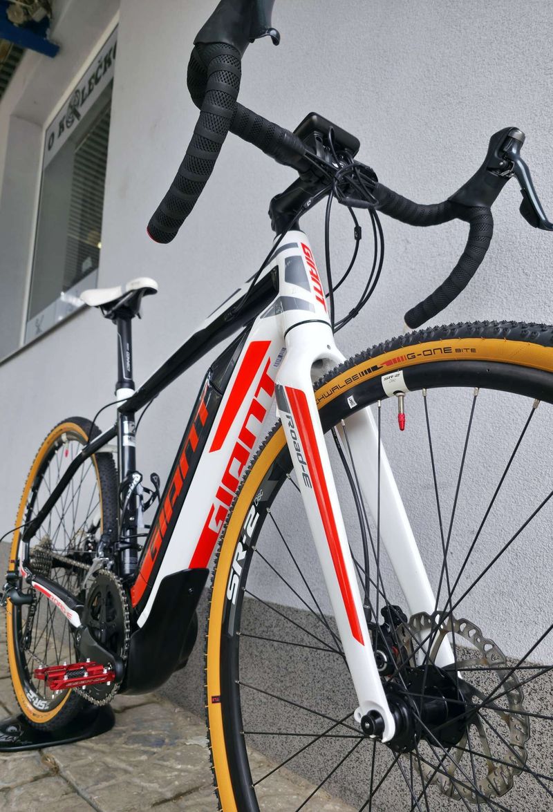 Elektrokolo Giant Road E+ 2 28″