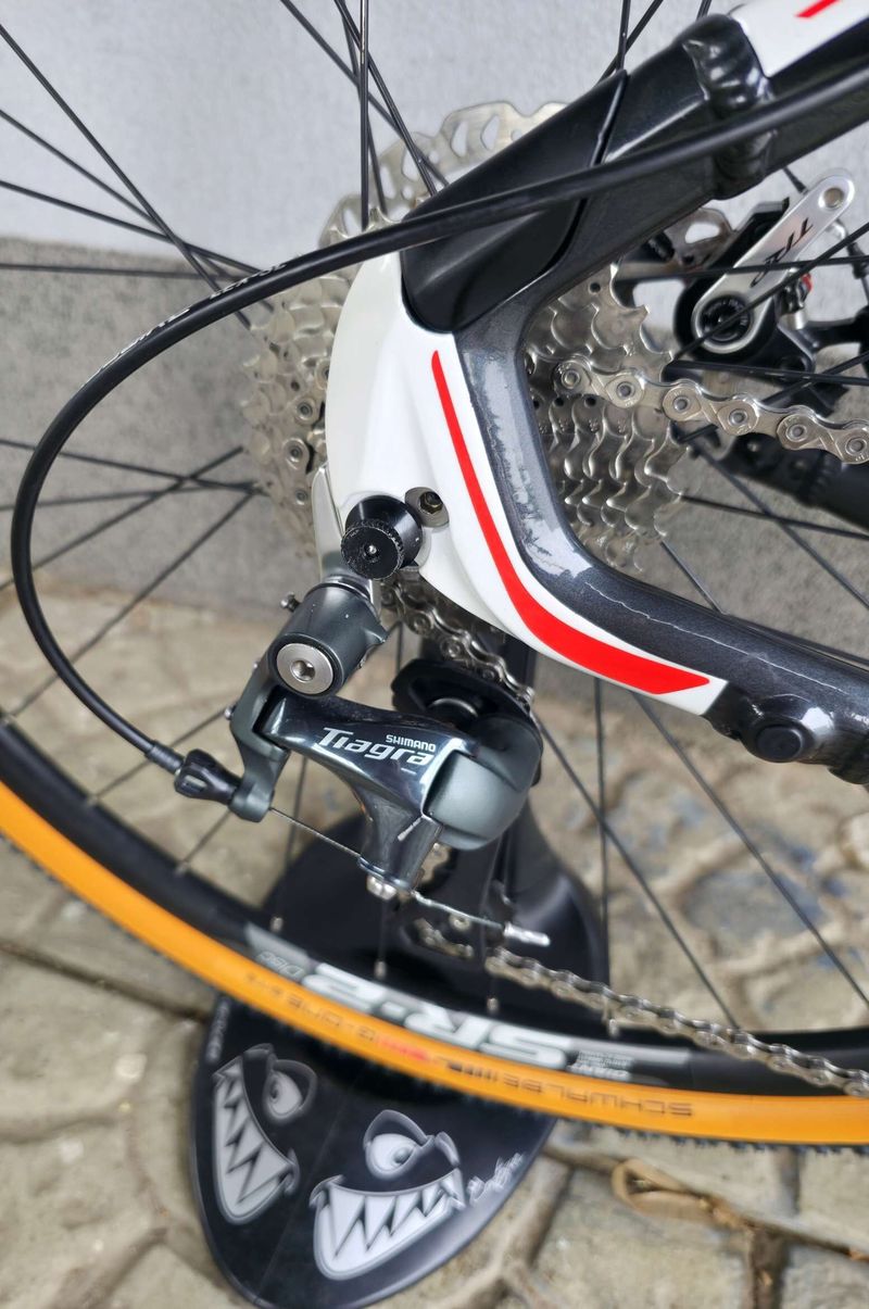 Elektrokolo Giant Road E+ 2 28″