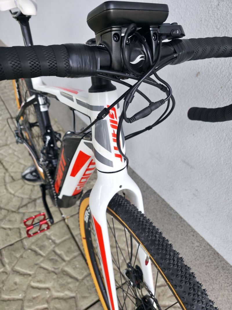 Elektrokolo Giant Road E+ 2 28″