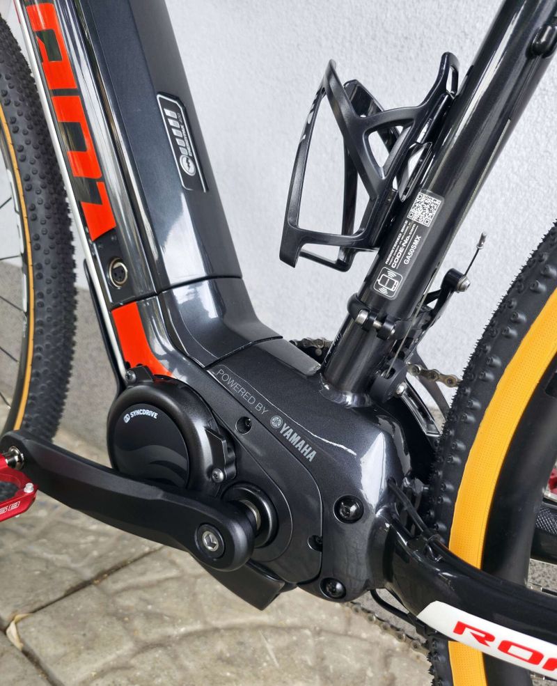 Elektrokolo Giant Road E+ 2 28″