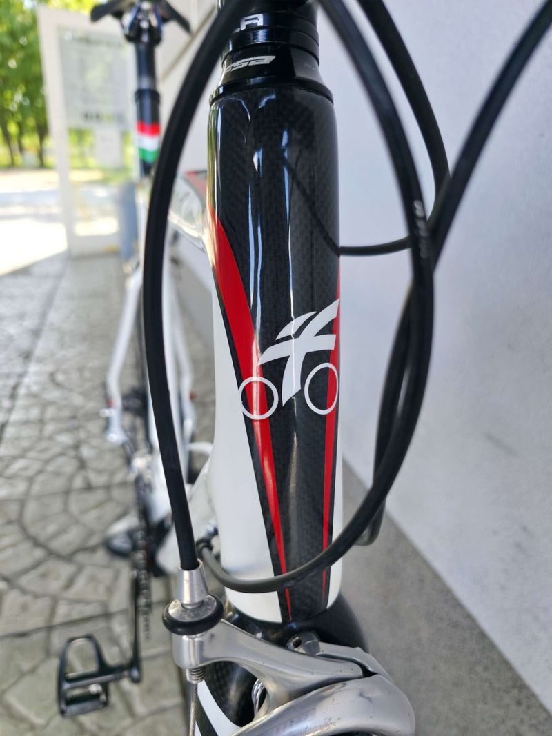 Silniční kolo Fontana Carbon Dedacciai