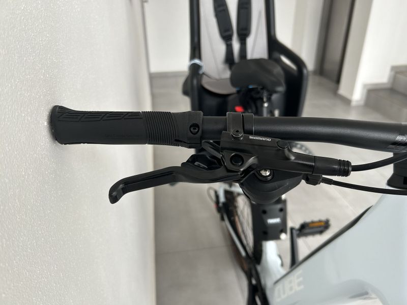 Cube reaction hybrid pro 625