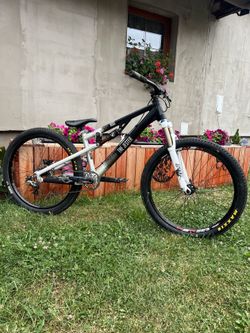 Slopestyle dirt kolo rose the jester 26 L 