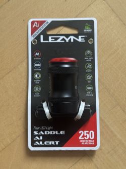 Světlo Lezyne Ai Alert 250
