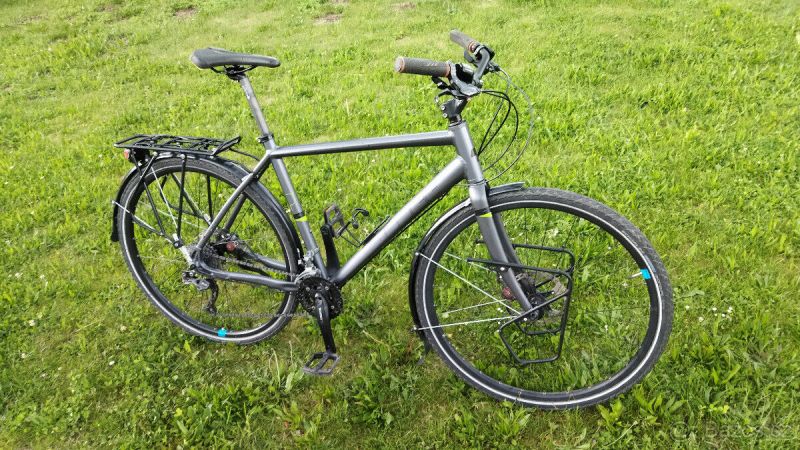 Cestovní kolo Cube Touring
