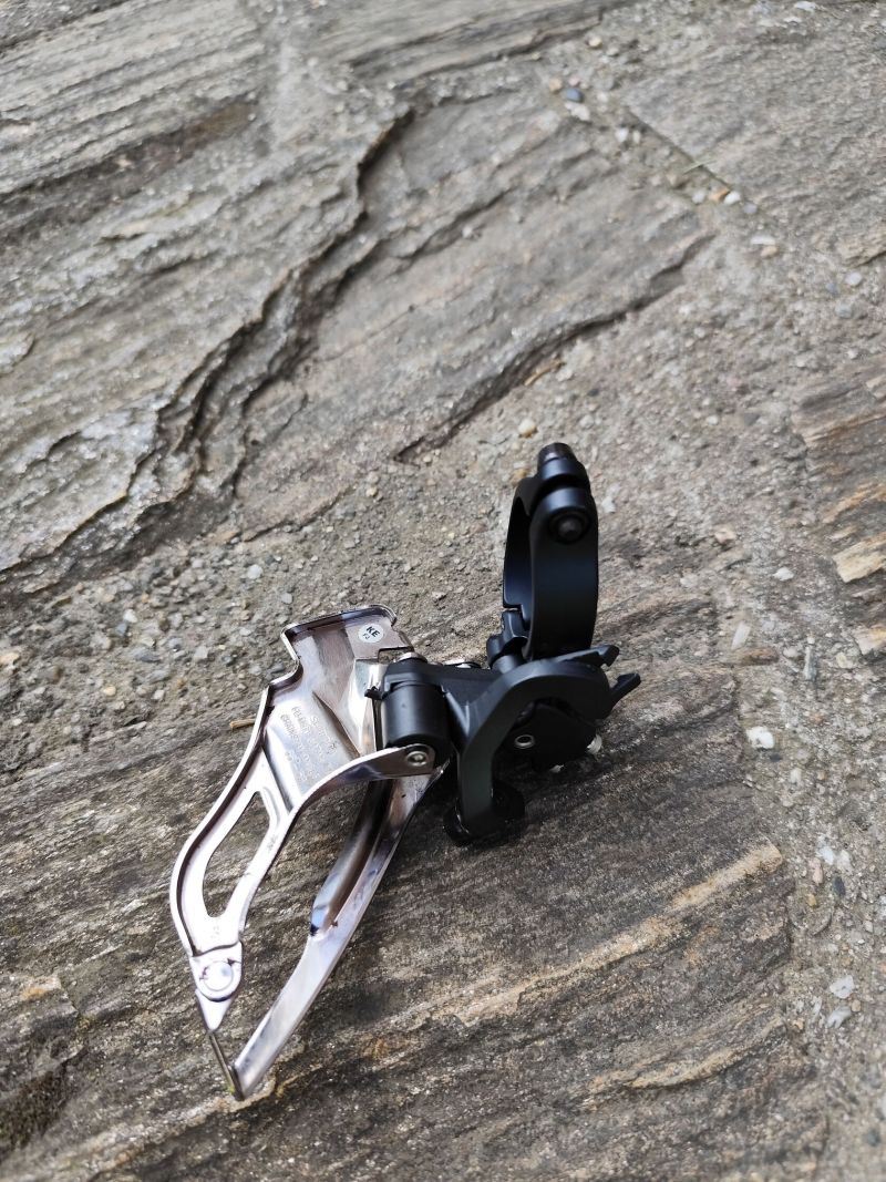 Prodám přesmykač Shimano XTR Fd-m971, 3x9