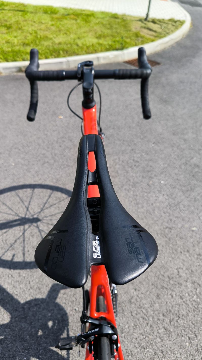 Canyon Endurace CF 7.0 - karbon, Shimano 105, top kola