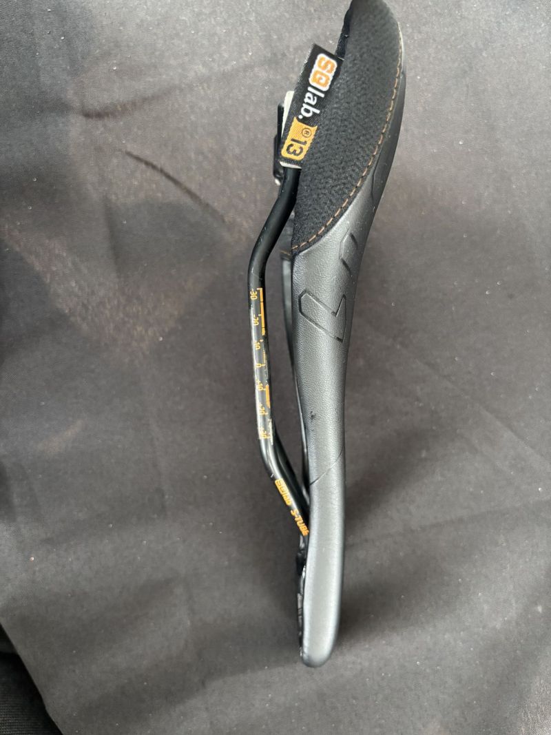 Sedlo SQ Lab 611 Active 13 cm