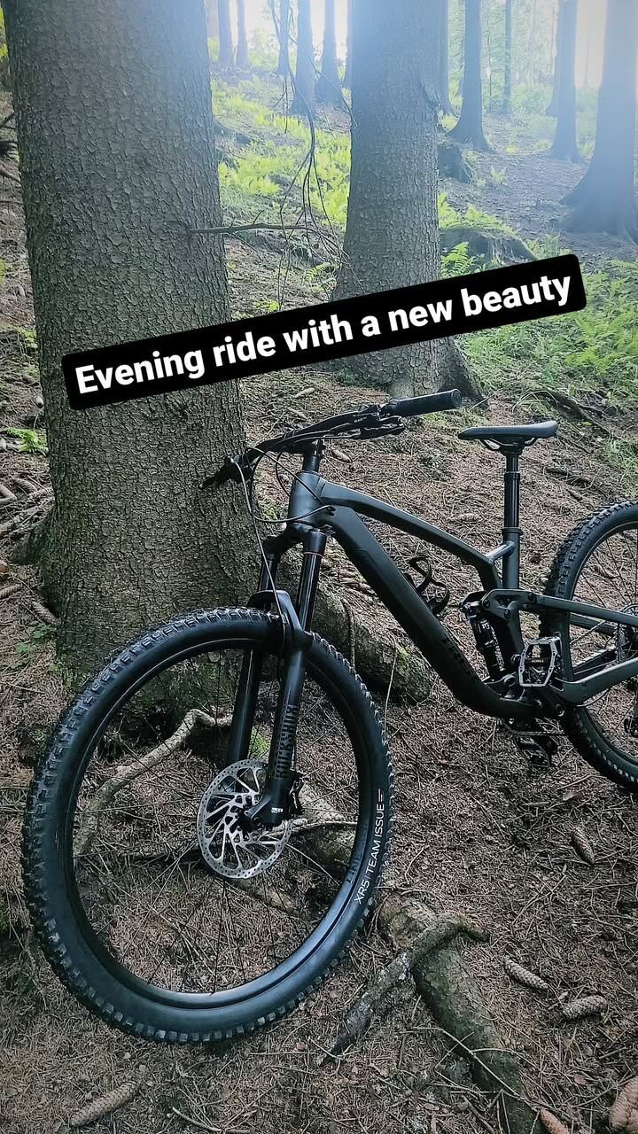 Trek Fuel EX 7 Deore/XT Gen 6 Matte Dnister Black (Vel. M/L)