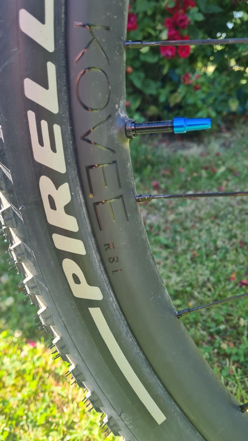 Trek silniční kolo Madone SLR 7 AXS, Gen. 8 vel.M P1/ 2025 + upgrade