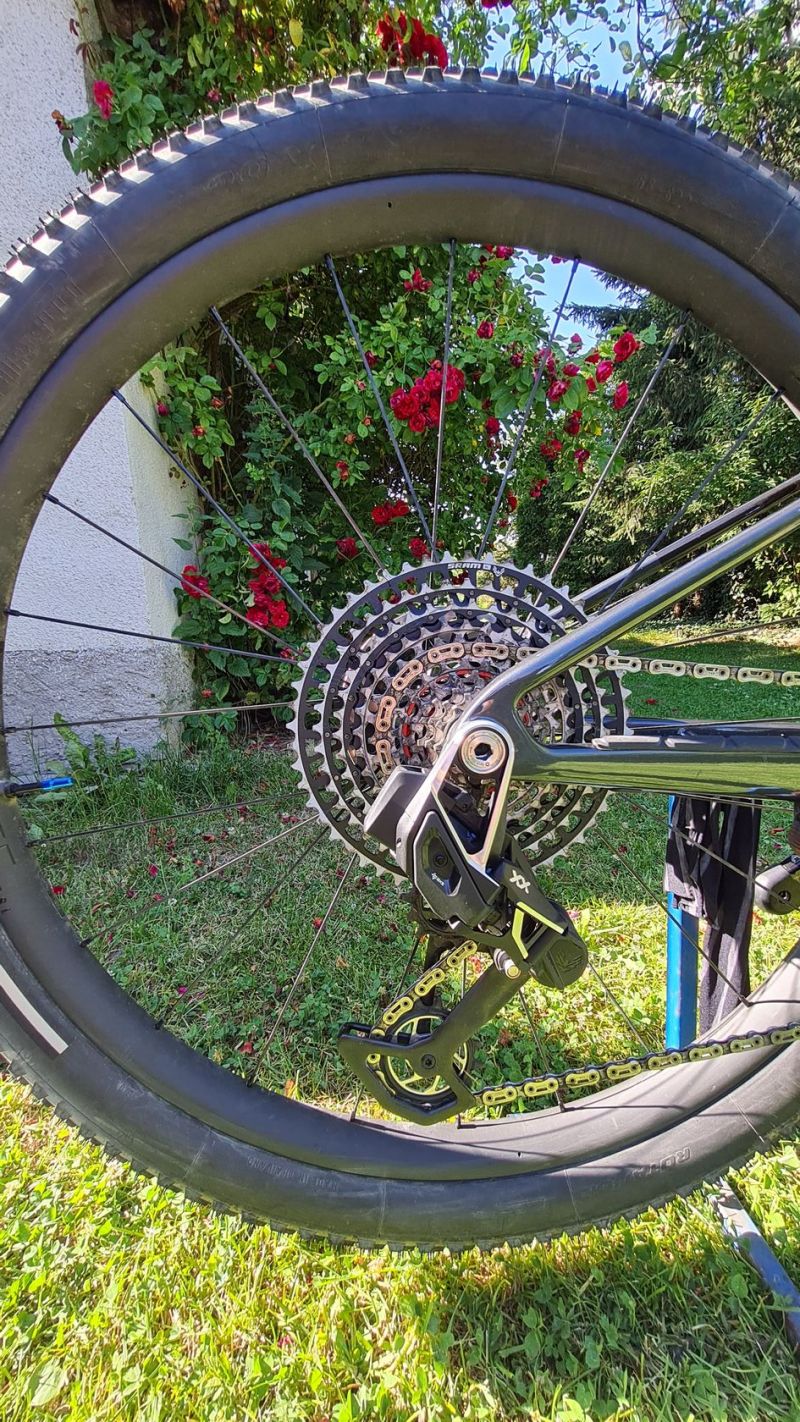 Trek silniční kolo Madone SLR 7 AXS, Gen. 8 vel.M P1/ 2025 + upgrade