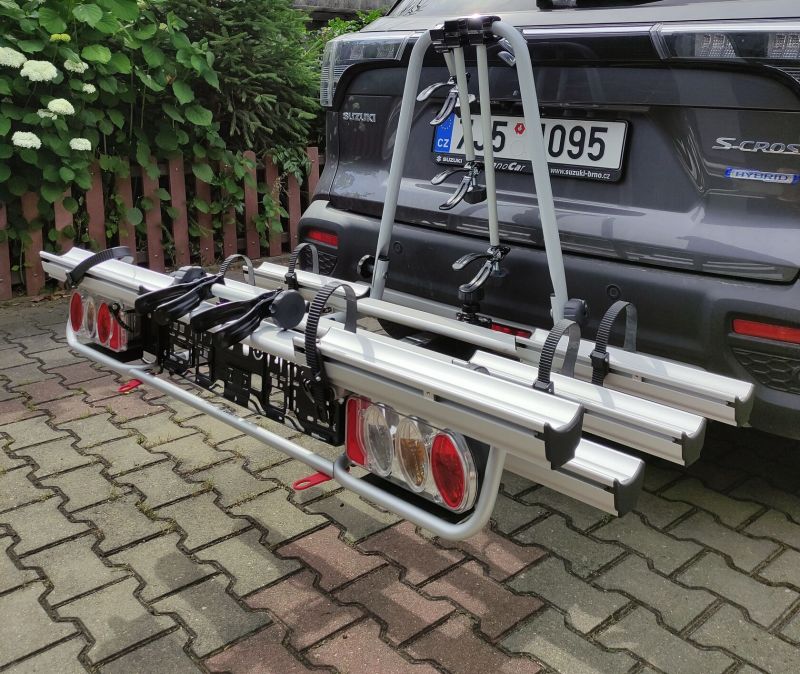 Nosič kol na tažné zařízení Wjenzek Variant 3+1