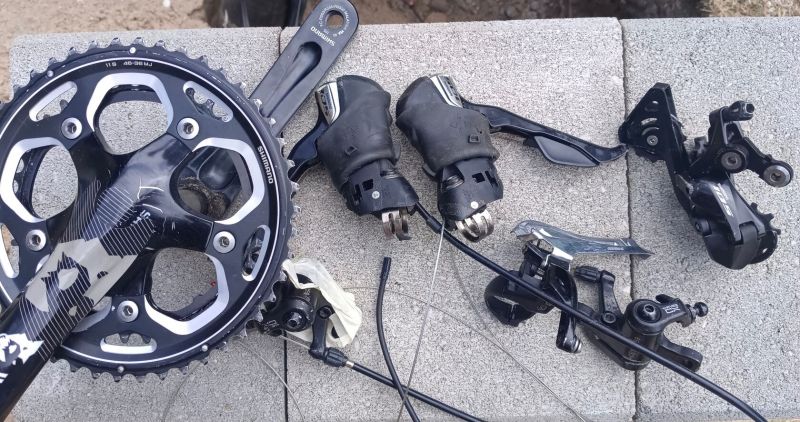 Shimano 105 kliky, přehazovačka, přesmykač 