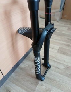 Vidlice Rockshox Yari RC 29" 160mm