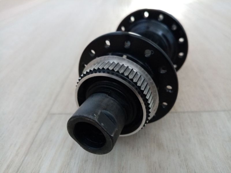 Náboj zadní Shimano FH-RS470
